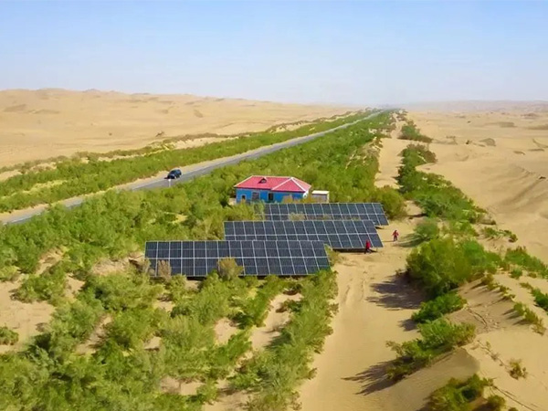 塔裏木油田綠色“光”景無限好(圖（tú）1)